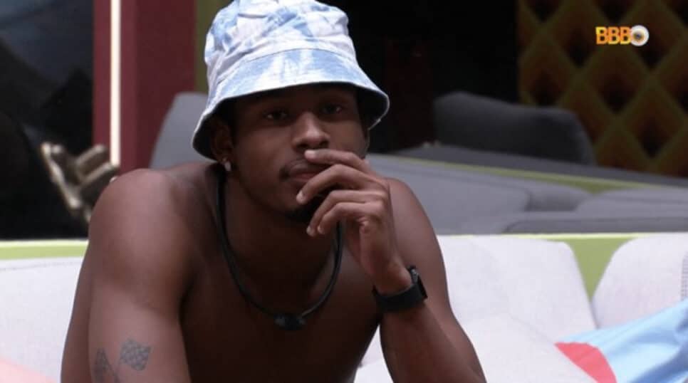 BBB 22: Paulo André conta para brother que acordou excitado e fica sem graça: 'Galudão'