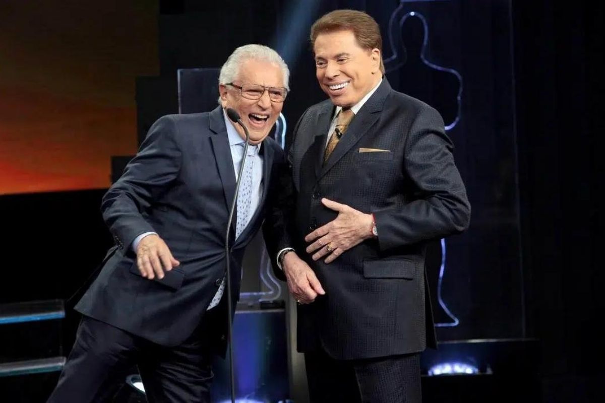 O famoso apresentador do SBT, Carlos Alberto de Nóbrega sofre com demissões e Silvio Santos recontrata celebridades (Foto: Reprodução)