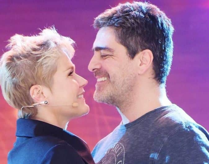 Xuxa e Junno Andrade (Foto: Reprodução)