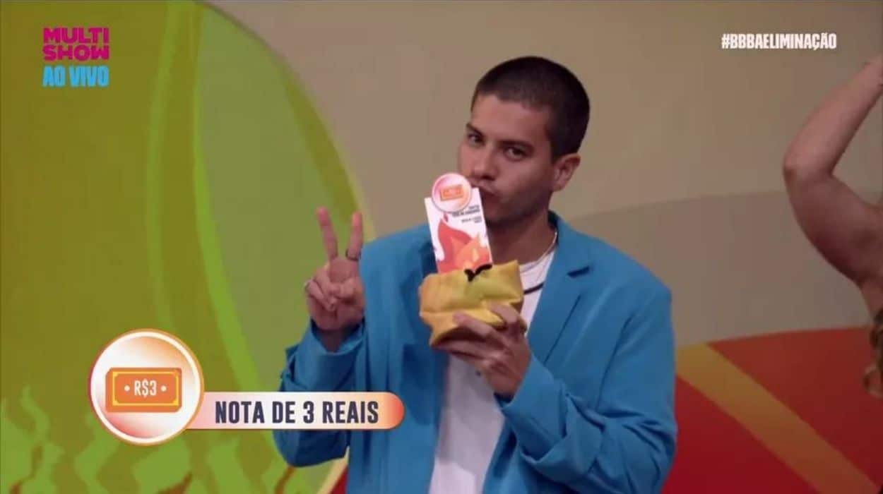 Arthur Aguiar rebate troféu de mais falso do BBB22 (Reprodução)