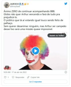 Web reprovou flashback da Globo relembrando mentira de Arthur no BBB22 (Foto: Reprodução / Twitter)