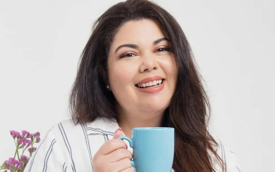 Fabiana Karla fala sobre casamento à distância