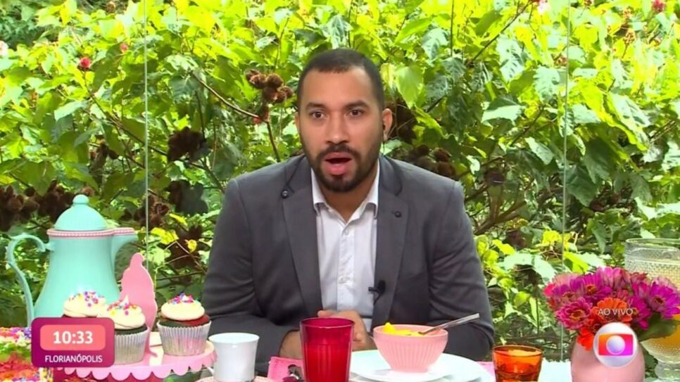 Gil do Vigor solta o verbo e detona BBB22 ao vivo na Globo (Reprodução/Globo)