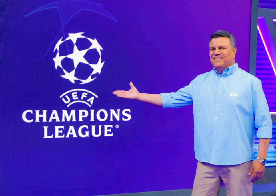 Téo José narrando a final da Champions League