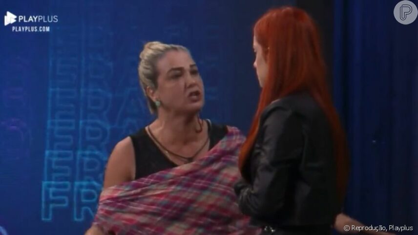 Power Couple: Andreia zomba de Brenda por uso de remédios e causa revolta (Reprodução)