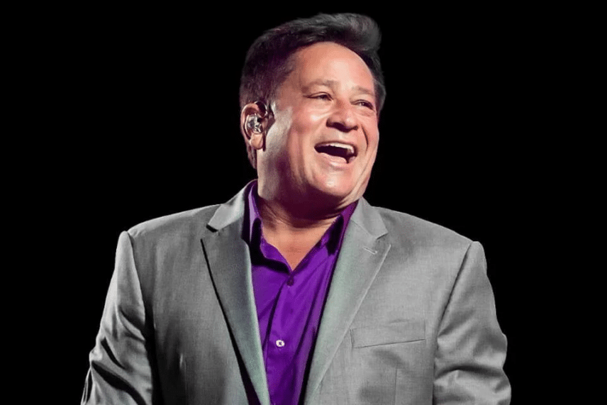 Leonardo se choca ao receber recado de famoso sertanejo (Foto: Reprodução)