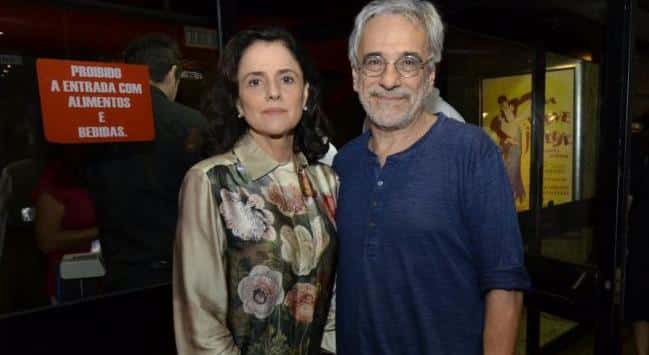 A famosa contratada da Globo, Marieta ao lado de seu marido, Aderbal Freire (Foto: Reprodução)