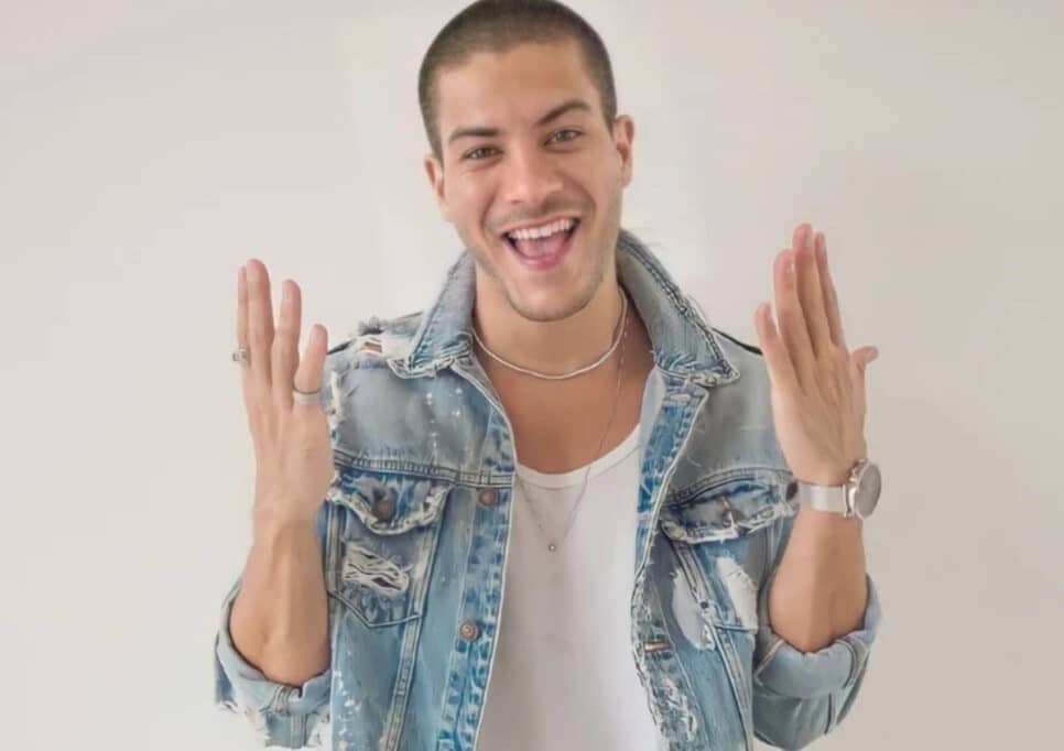 Arthur Aguiar diz que BBB foi um sinal para se redimir de traições