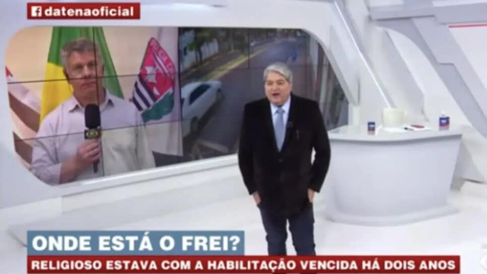 Datena debocha da aparência de repórter do Brasil Urgente ao vivo (Reprodução)