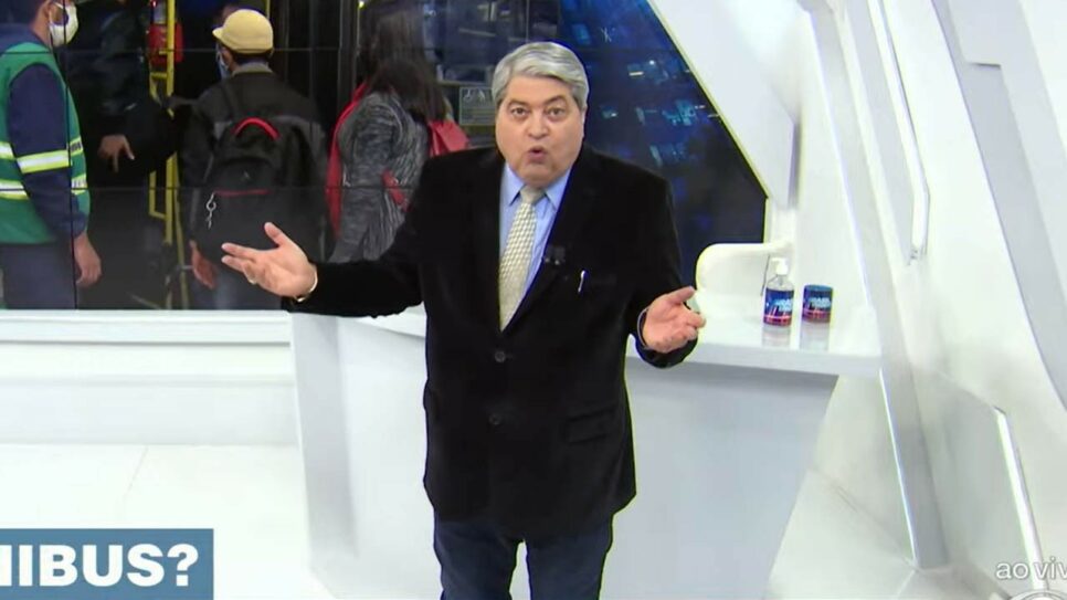 Datena se Datena se revolta, perde a paciência ao vivo e esculacha produção (Foto: Reprodução), perde a paciência ao vivo e esculacha produção (Reprodução)