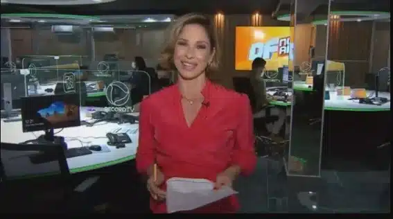 Record contrata ex-apresentadora do SBT e Mariana Godoy pode ser substituída no Fala Brasil (Foto: Reprodução)