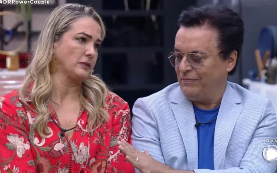Power Couple: Andreia se revolta e dá comida de rabo em Nahim (Reprodução)