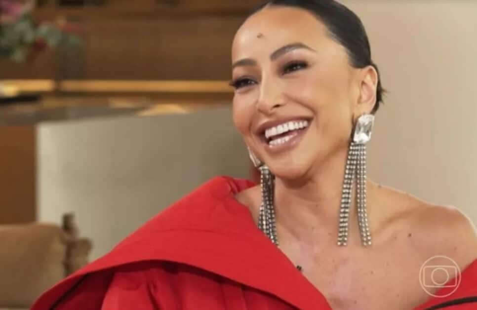 Sabrina Sato deixa o Brasil com a filha e expõe decisão final (Foto: Reprodução)