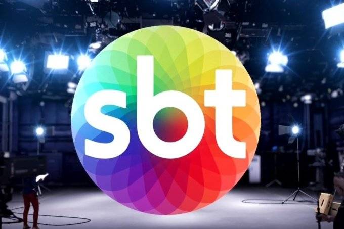 Estrela do SBT admitiu namoro gay publicamente (Foto: Reprodução)