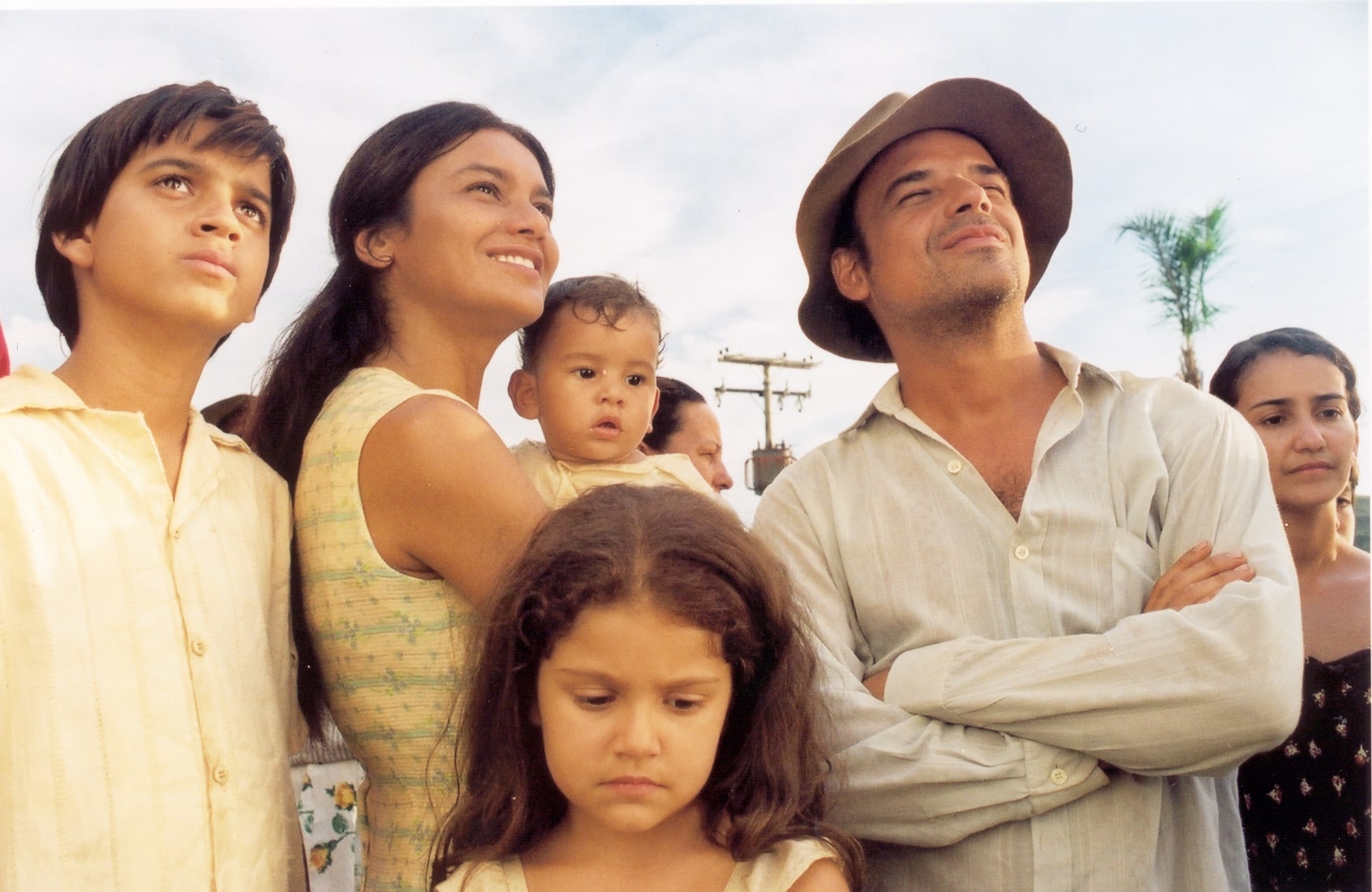 Cena do filme Dois Filhos de Francisco, que conta a história de Zezé di Camargo e Luciano, dirigido por Breno Silveira (Foto: Reprodução)