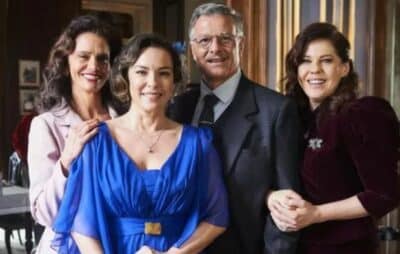 Regiane Alves está caracterizada como Dirce com Malu Galli, Marcello Novaes e Bárbara Paz em Além da Ilusão
