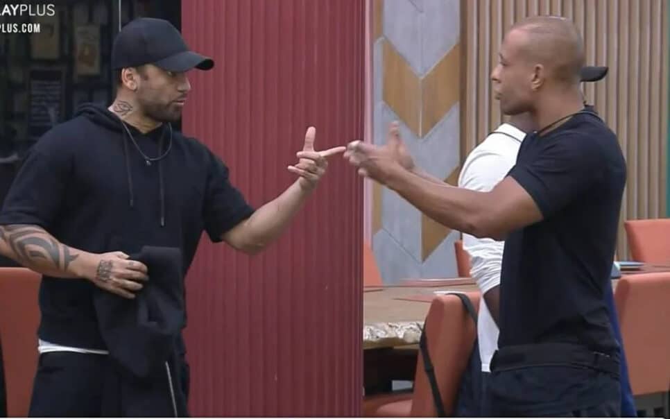 Power Couple: Revoltado, Mussunzinho rasga o verbo e expõe segredo de Hadson: “Fez acordo” (Reprodução)