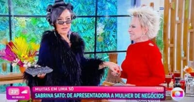 Sabrina Sato rouba a cena ao ir de bobes e babydoll no Mais Você (Foto: Reprodução)