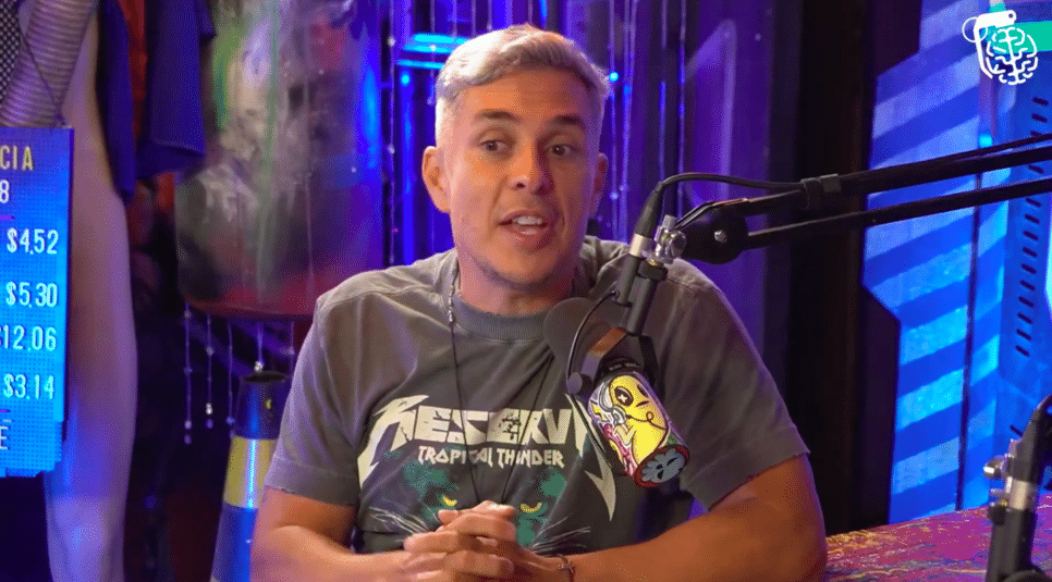 Ivan Moré desce a lenha na Globo e escancara problemas internos da emissora: “Não tem espaço pra pensar” (Reprodução)