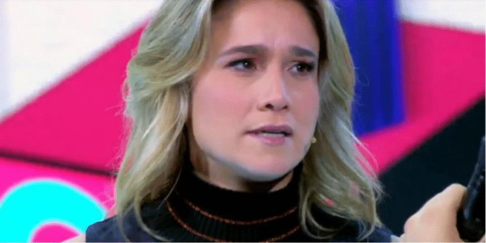 Fernanda Gentil passa apuros no Caldeirão (Foto: Reprodução)