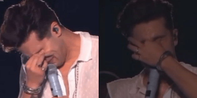 Luan Santana chora no palco pela mãe e faz desabafo (Foto: Reprodução)