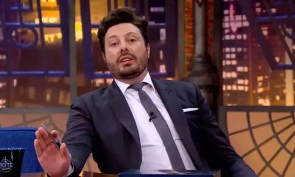 Danilo Gentili ultrapassou limites ao receber estrela no The Noite (Foto: Reprodução)
