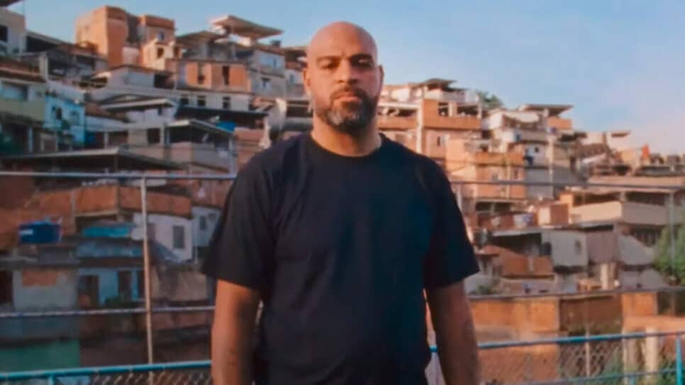 Adriano Imperador está na campanha da HBO Max para nova temporada da UEFA Champions League, Foto: Reprodução/Internet