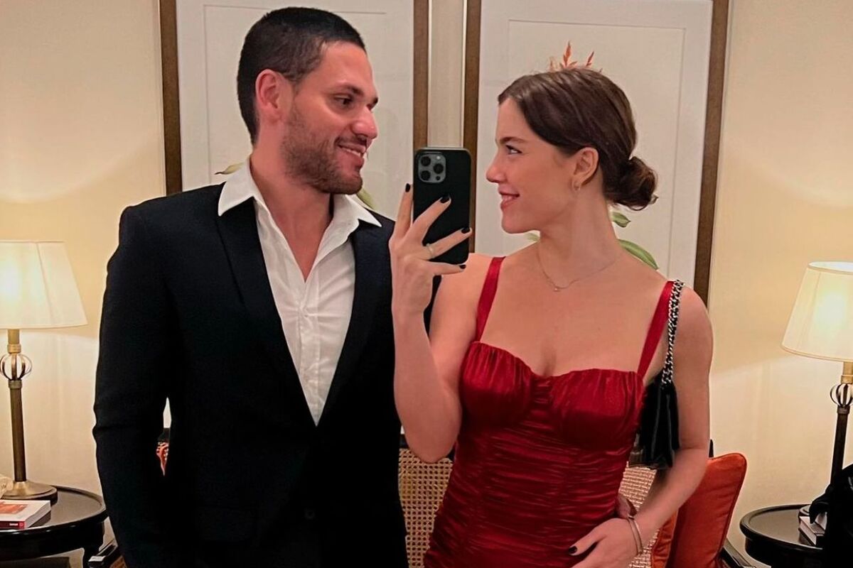 Dudu Borges e Alice Wegmann se conheceram na produção da série Rensga Hits!, Foto: Reprodução/Internet