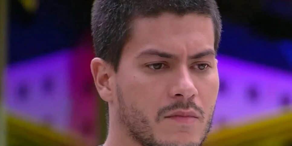 Arthur Aguiar se irrita ao ser apontado como perdedor no BBB 23