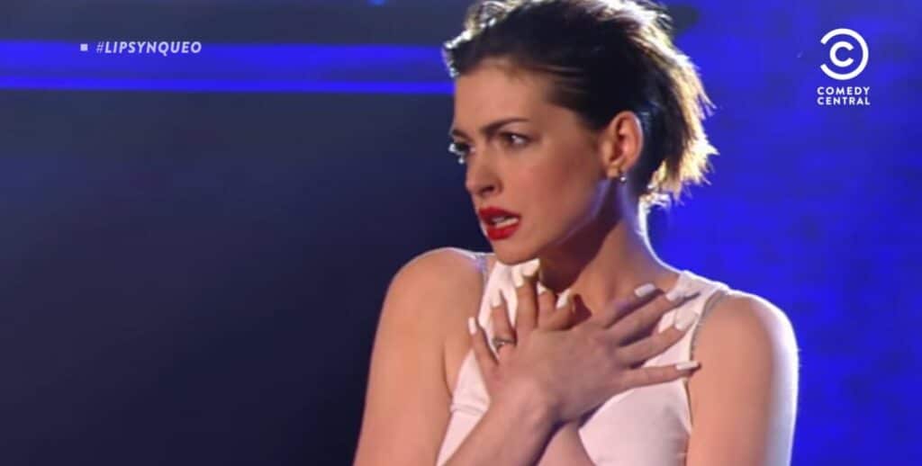 Anne Hathaway no Lip Sync Battle (Foto: Reprodução)