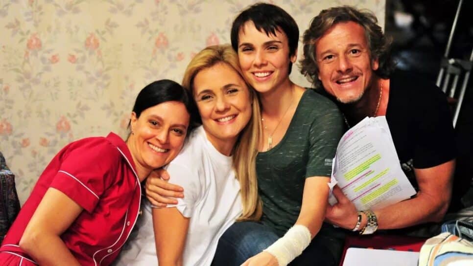 Elenco de Avenida Brasil na Globo (Foto: Reprodução)