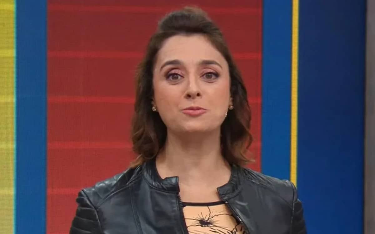 A famosa apresentadora da Band se irritou no Melhor da Tarde ao descobrir vaquinha criada para ajudar o ex-goleiro Bruno (Foto: Reprodução/Internet)