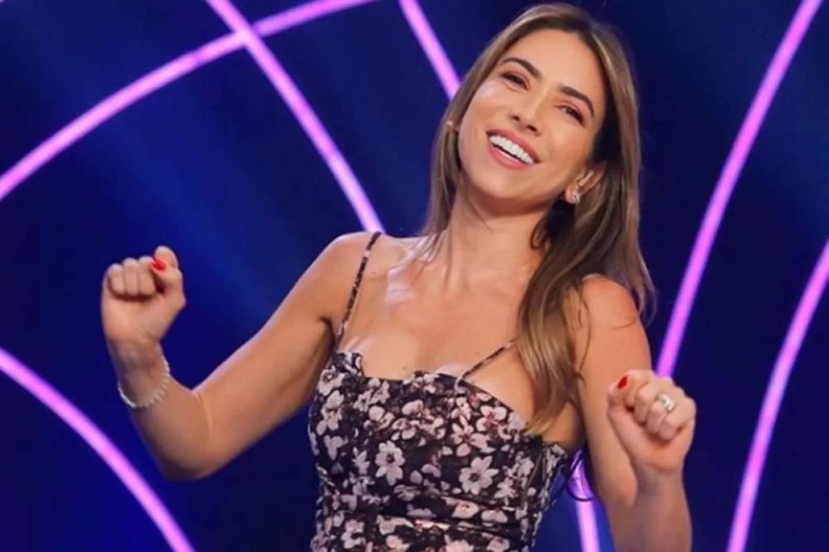 A famosa apresentadora do SBT choca com declaração durante programa (Foto: Reprodução / SBT)