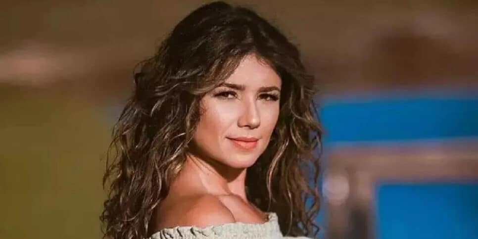 Cotada para BBB23, Paula Fernandes é desmascarada