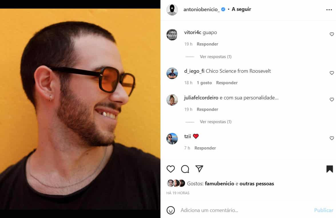 Antônio Benício exibe dente de ouro nas redes sociais (Foto Reprodução) 