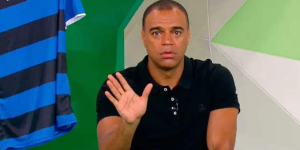 Denílson é colocado contra parede e entrega verdade sobre traição (Foto: Reprodução)