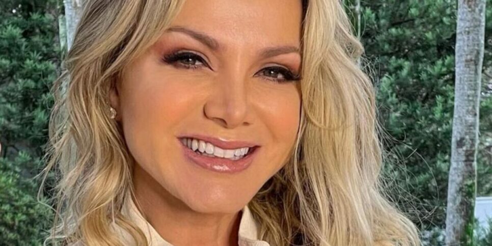 Apresentadora do SBT, Eliana, comemora 50 anos e faz relato emocionante sobre os pais