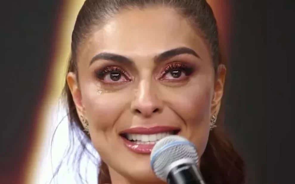 Juliana Paes vende vestido que a fez chorar na Rede Globo