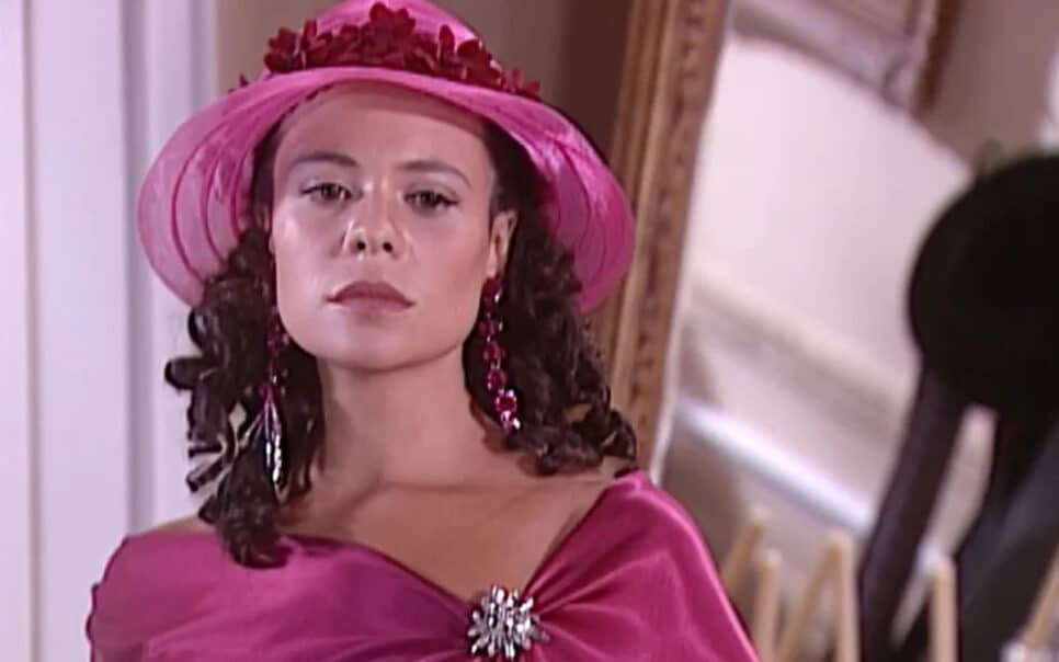 O cravo e a rosa, Lindinha (Vanessa Gerbelli) é desmascarada.