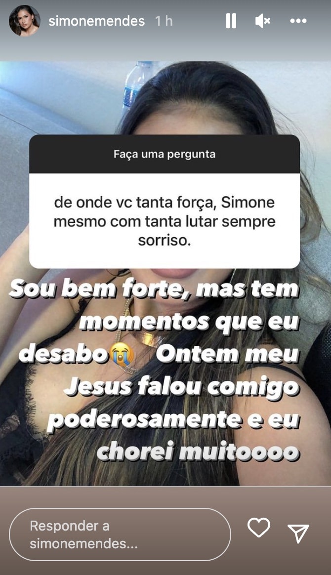 Simone preocupa fãs ao desabafar nas redes sociais e ter crise de choro: “Jesus falou comigo” (Reprodução)