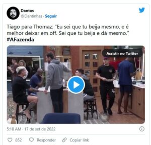 A Fazenda 14: Tiago Ramos expõe suposto caso entre Thomaz Costa e empresário: "Eu sei" (Foto: Reprodução / Twitter)