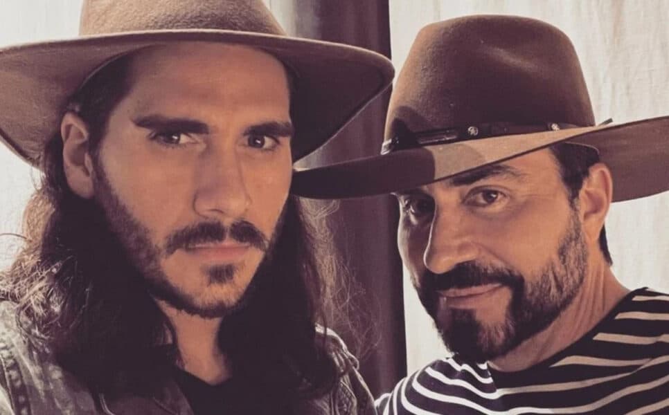 Gabriel Sater e Fábio de Melo em foto publicada no Instagram; padre brincou com fama do ator de Pantanal (Foto: Reprodução / Instagram)