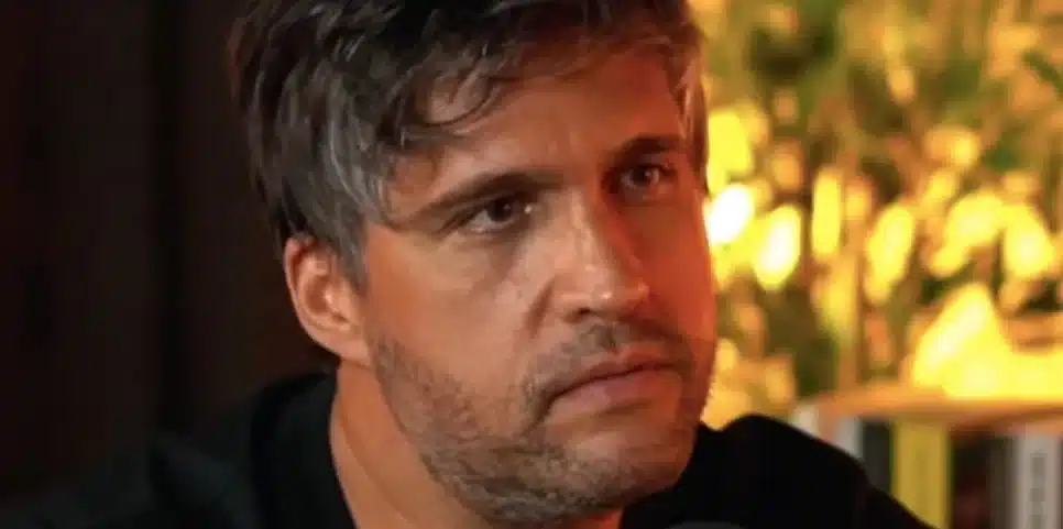 Leo Chaves expôs segredo envolvendo Victor (Foto Reprodução/Youtube)