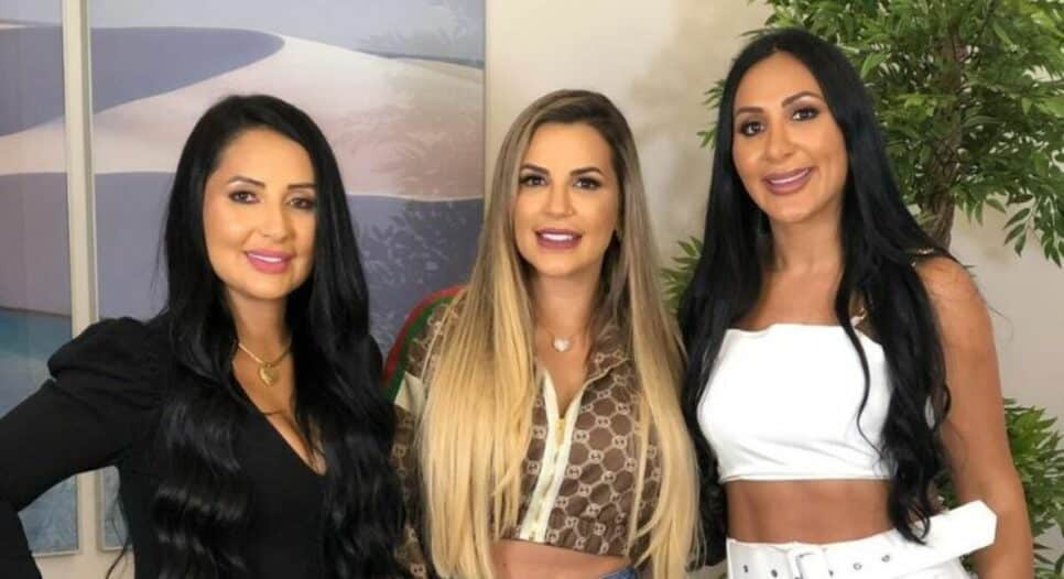 A Fazenda 14: Irmãs de Deolane faz grave acusação a Record