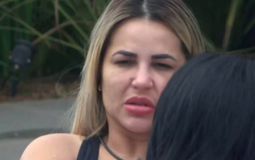 A Fazenda 14: Deolane Bezerra faz ameaça contra Thomaz Costa