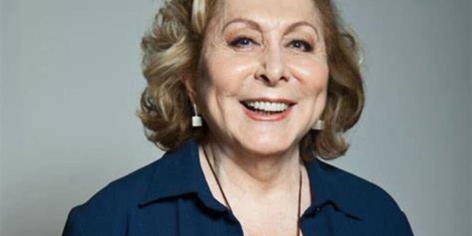 Colunista informa doença de Aracy Balabanian no "A Tarde é Sua" (Foto Reprodução/Internet)