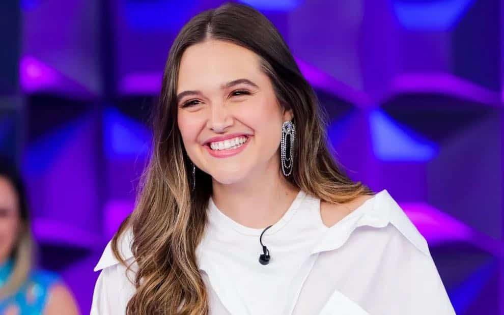 Juliana Paiva surge no SBT após fim de contrato com a Globo