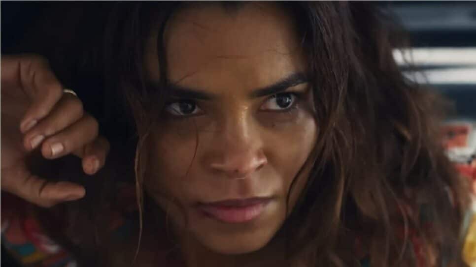 Travessia: Brisa descobre que ela 'não' é a mãe de Tonho (Foto: Reprodução)