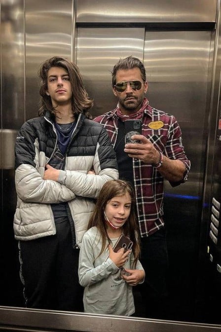 Henry Castelli com Lucas Fontana e sua  caçula ( Foto Reprodução/Internet)