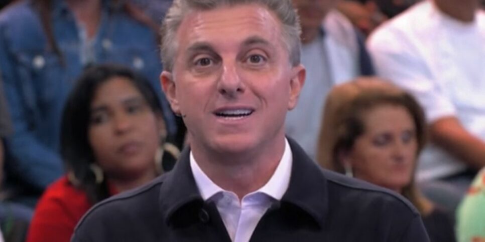 Luciano Huck faz apelo no Domingão (Foto: Reprodução)